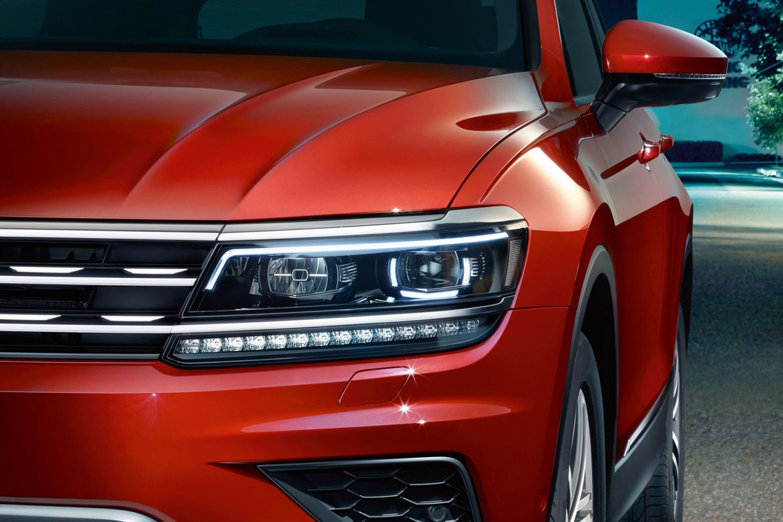 vw-tiguan-rot-led-scheinwerfer.jpg